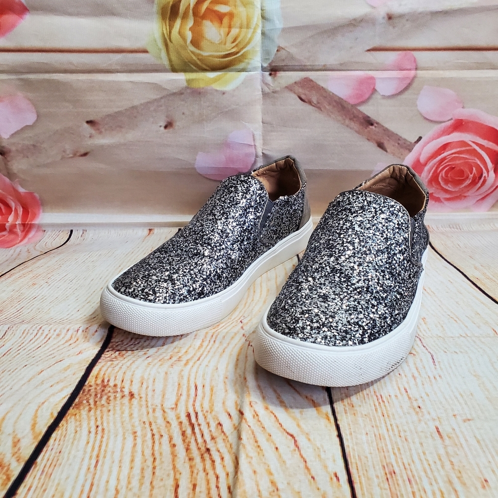 Steve Madden silver glitter shoes
